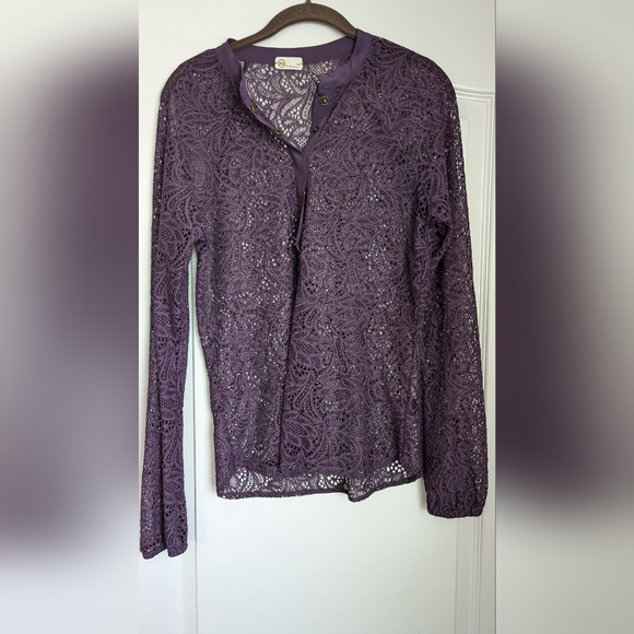 AG deep purple silk, lace size XS blouse. Like new . EUC - Picture 1 of 8